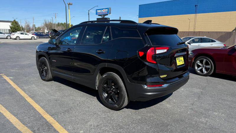 2023 GMC Terrain AWD AT4