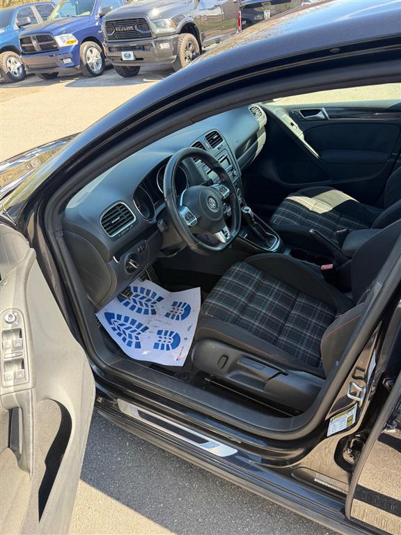 2014 Volkswagen GTI Wolfsburg Edition