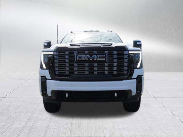 2026 GMC Sierra 3500HD Crew Cab, Long Bed, Denali Ultimate, 4WD