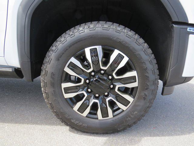 2026 GMC Sierra 3500HD Crew Cab, Long Bed, Denali Ultimate, 4WD