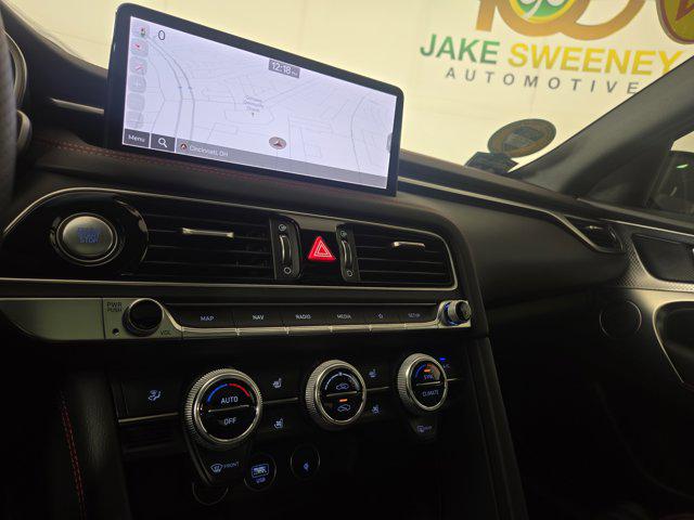 2023 Genesis G70 2.0T RWD
