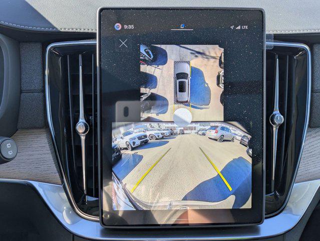 2026 Volvo XC90 Plug-In Hybrid Plus, T8 AWD, Electric/Gasoline, Bright, 6 Seats