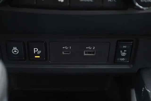 2026 Nissan Frontier Crew Cab Long Bed SV 4x4
