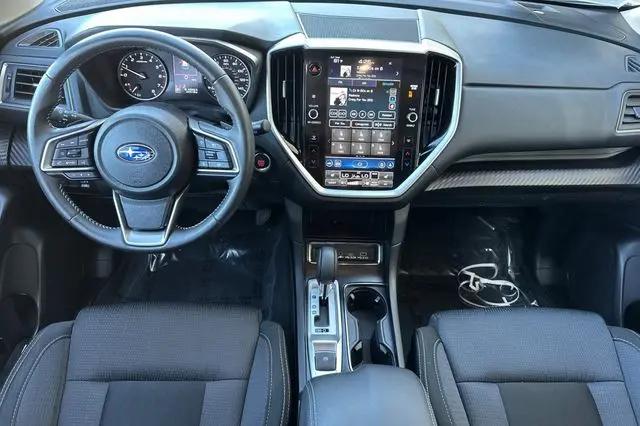 2025 Subaru Ascent Premium 8-Passenger