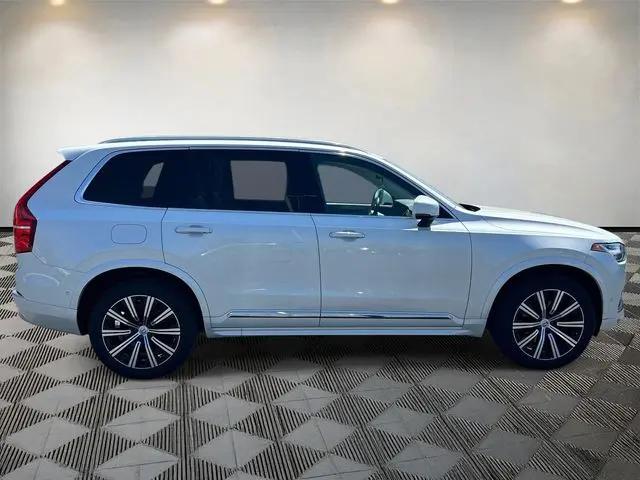 2022 Volvo XC90 T6 Inscription 7 Passenger