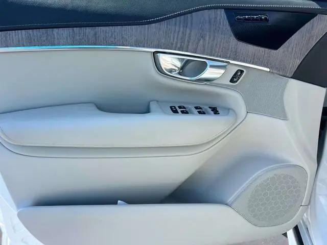 2022 Volvo XC90 T6 Inscription 7 Passenger