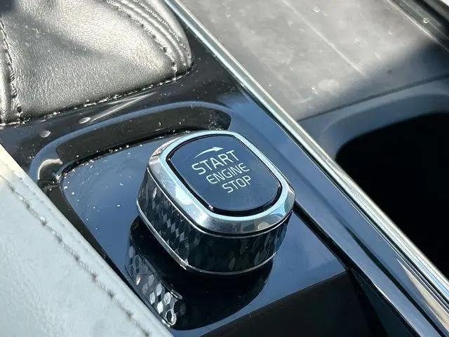 2022 Volvo XC90 T6 Inscription 7 Passenger