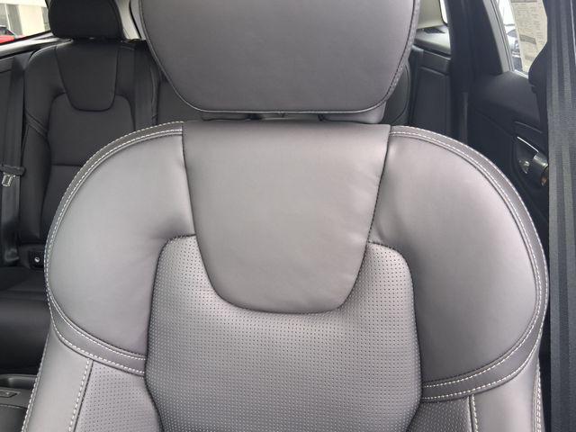 2026 Volvo XC60 Plug-In Hybrid Ultra, T8 AWD Electric/Gasoline, Dark