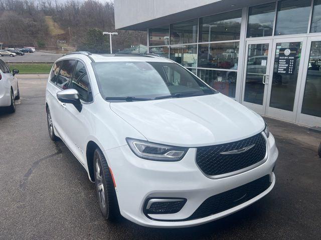 2023 Chrysler Pacifica Hybrid Pinnacle 2023 Chrysler Pacifica Hybrid Pinnacle