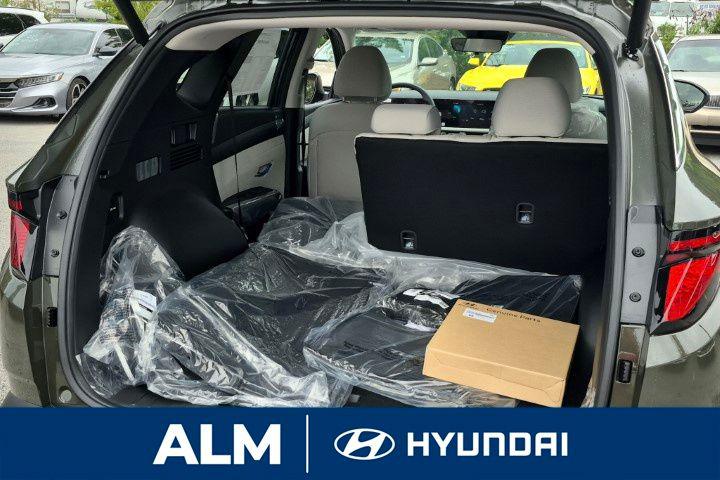 New 2026 Green HYUNDAI SEL FWD image 7
