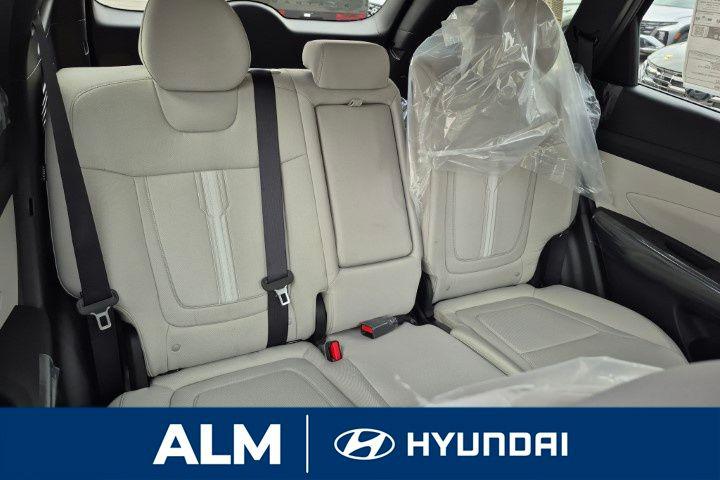 New 2026 Green HYUNDAI SEL FWD image 19