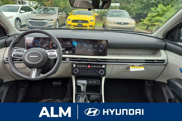 New 2026 Green HYUNDAI SEL FWD image 22