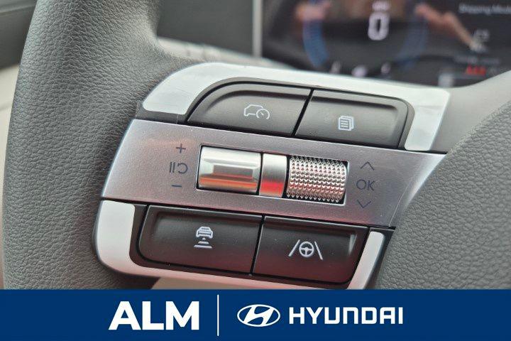 New 2026 Green HYUNDAI SEL FWD image 28