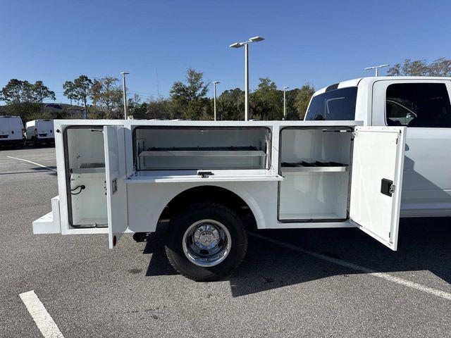 2026 RAM Ram 3500 Chassis Cab RAM 3500 TRADESMAN CREW CAB CHASSIS 4X4 60 CA