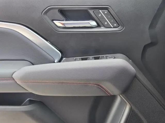 2025 Chevrolet Colorado 4WD Z71