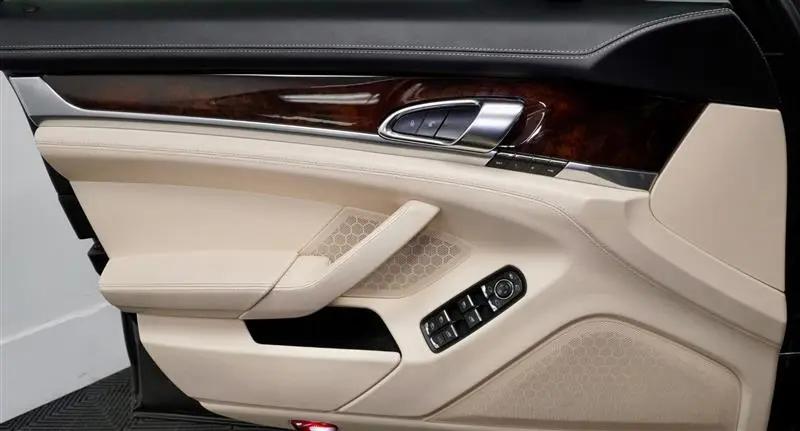 2014 Porsche Panamera GTS