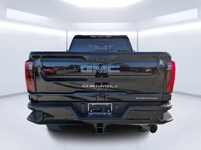 2026 GMC Sierra 2500HD Crew Cab, Standard Bed, Denali Ultimate, 4WD