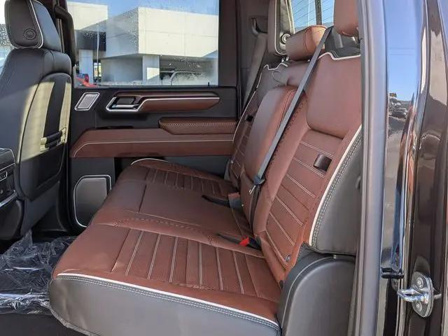2026 GMC Sierra 2500HD Crew Cab, Standard Bed, Denali Ultimate, 4WD
