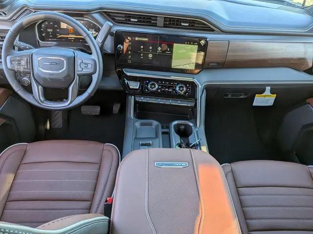2026 GMC Sierra 2500HD Crew Cab, Standard Bed, Denali Ultimate, 4WD