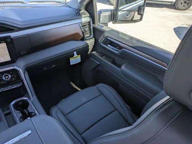 2026 GMC Sierra 2500HD Crew Cab, Standard Bed, Denali, 4WD