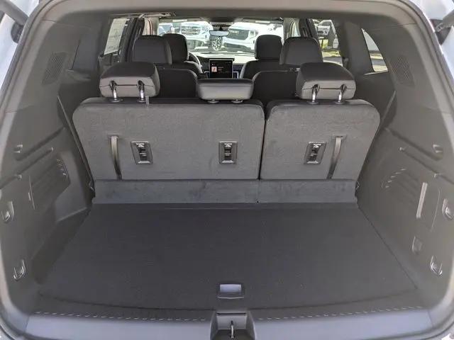 2026 GMC Acadia Elevation FWD