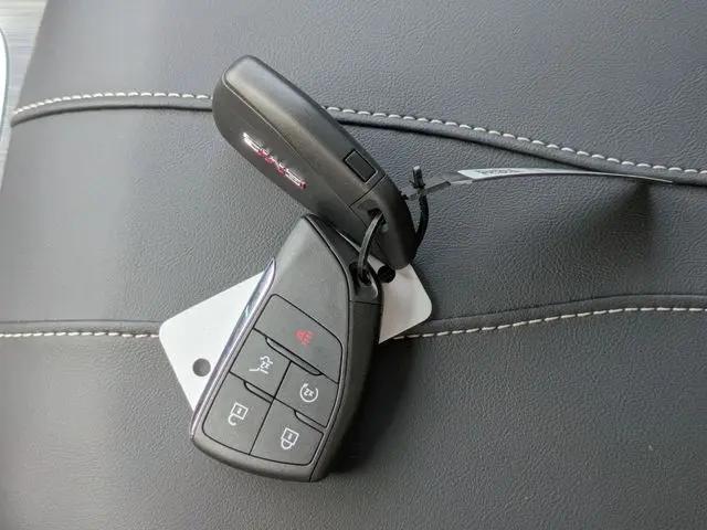 2026 GMC Acadia Elevation FWD