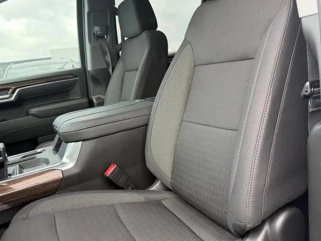 2026 Chevrolet Silverado 1500 4WD Crew Cab Standard Bed LT
