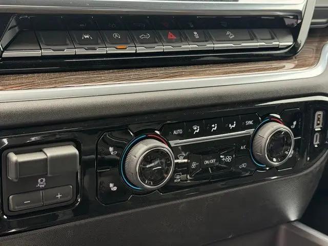 2026 Chevrolet Silverado 1500 4WD Crew Cab Standard Bed LT