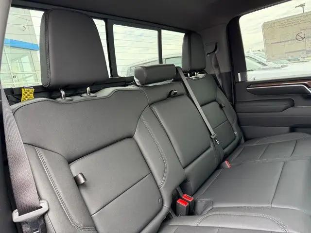 2026 Chevrolet Silverado 3500HD Crew Cab, Long Bed, LT Dual Rear Wheel, RWD