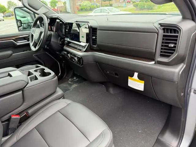 2026 Chevrolet Silverado 3500HD Crew Cab, Long Bed, LT Dual Rear Wheel, RWD