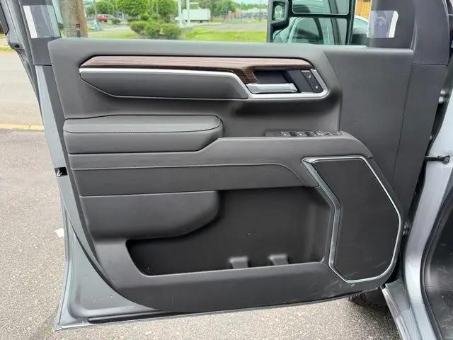 2026 Chevrolet Silverado 3500HD Crew Cab, Long Bed, LT Dual Rear Wheel, RWD