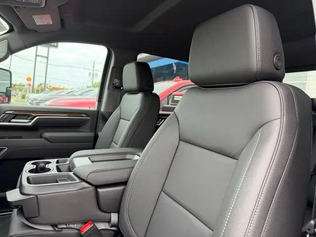 2026 Chevrolet Silverado 3500HD Crew Cab, Long Bed, LT Dual Rear Wheel, RWD