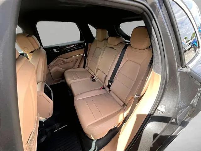 2020 Porsche Cayenne Cayenne
