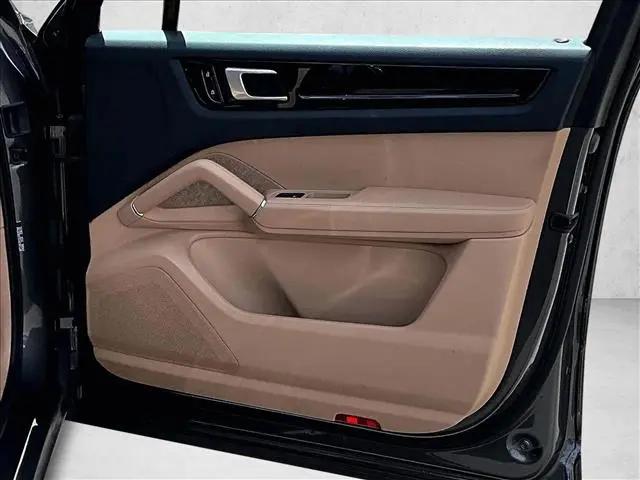 2020 Porsche Cayenne Cayenne