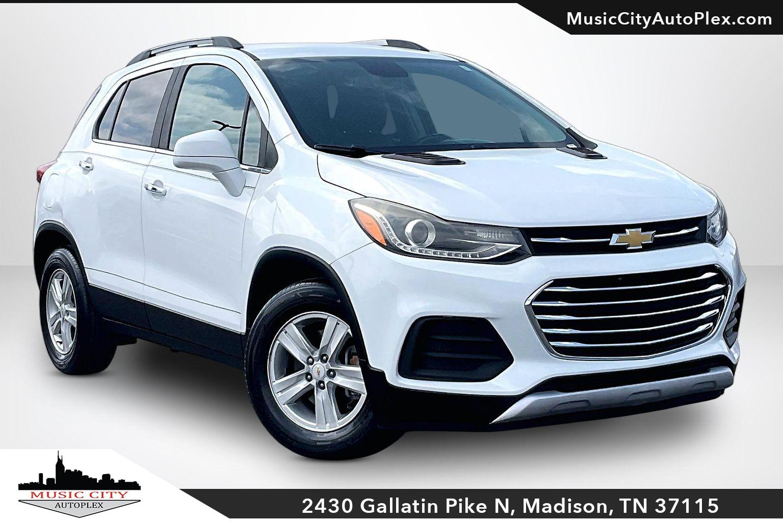 Summit White 2017 Chevrolet Trax LT FWD SUV / Crossover Front-Wheel Drive Automatic