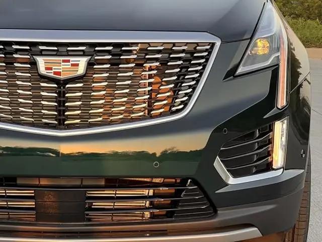 2026 Cadillac XT5 Premium Luxury FWD