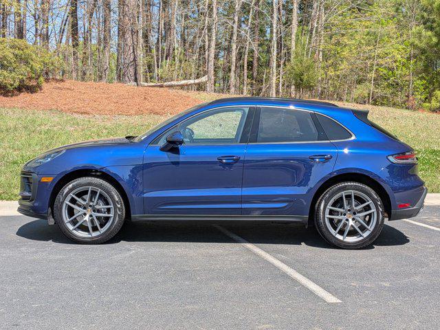 2025 Porsche Macan AWD