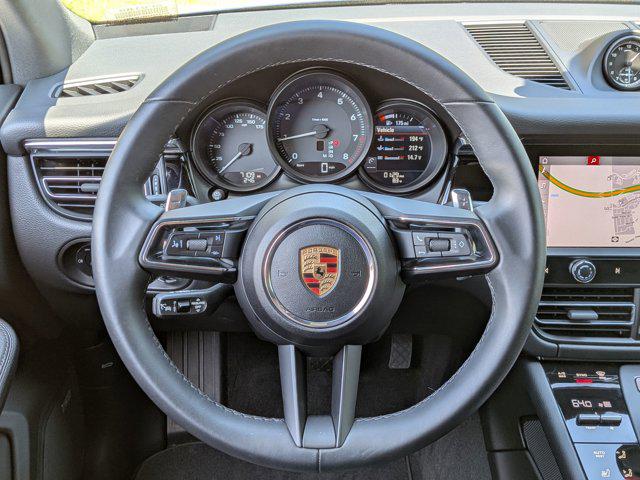 2025 Porsche Macan AWD