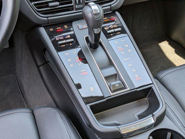 2025 Porsche Macan AWD