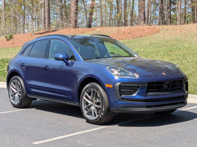 2025 Porsche Macan AWD