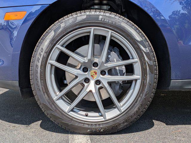 2025 Porsche Macan AWD
