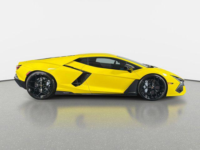 2025 Lamborghini Revuelto Base