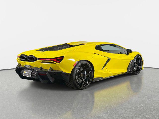 2025 Lamborghini Revuelto Base