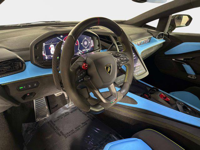 2025 Lamborghini Revuelto Base