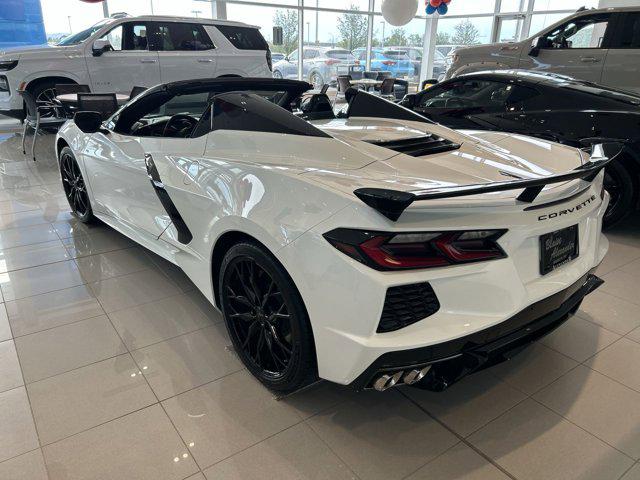 2026 Chevrolet Corvette Stingray Convertible, 2LT, RWD