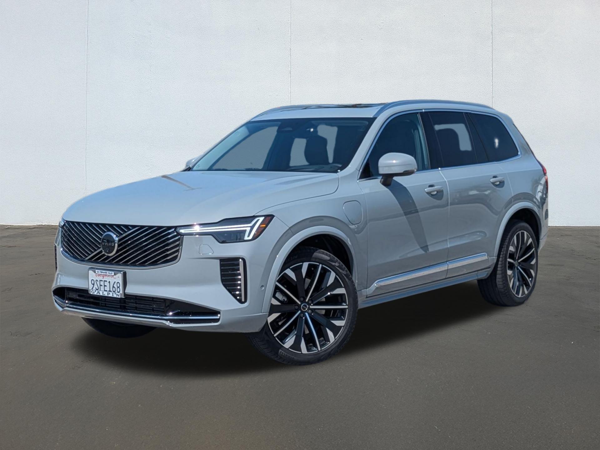 2025 Volvo XC90 Recharge T8 Ultra Bright Theme 7-Passenger eAWD