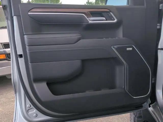 2026 Chevrolet Silverado 1500 4WD Crew Cab Short Bed RST