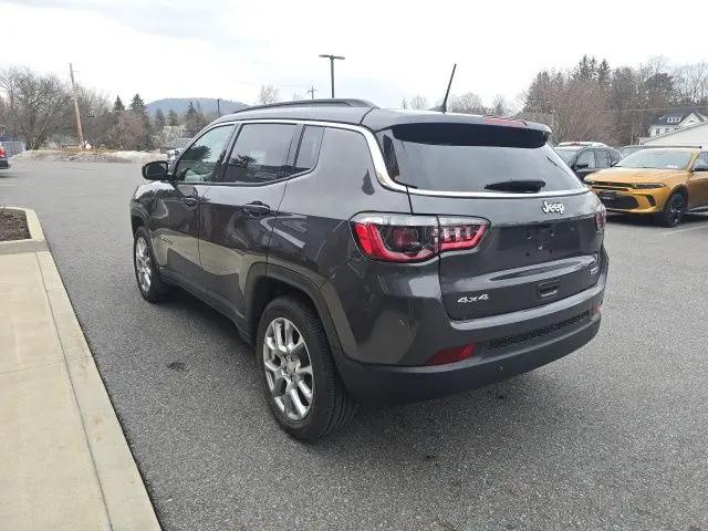 2024 Jeep Compass Latitude Lux FWD