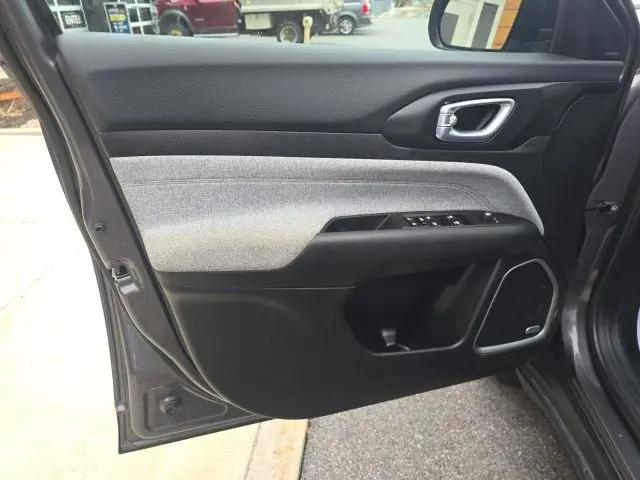 2024 Jeep Compass Latitude Lux FWD