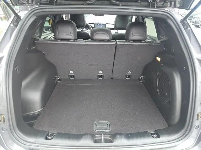 2024 Jeep Compass Latitude Lux FWD